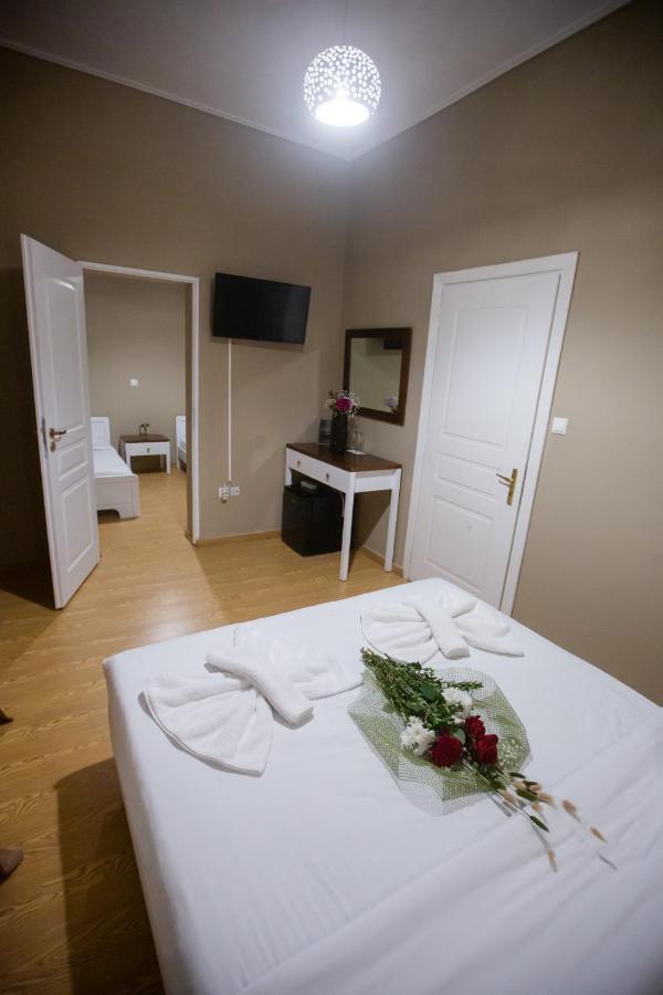 Cavallari Palace Hotel Suites Acharnes Exterior photo