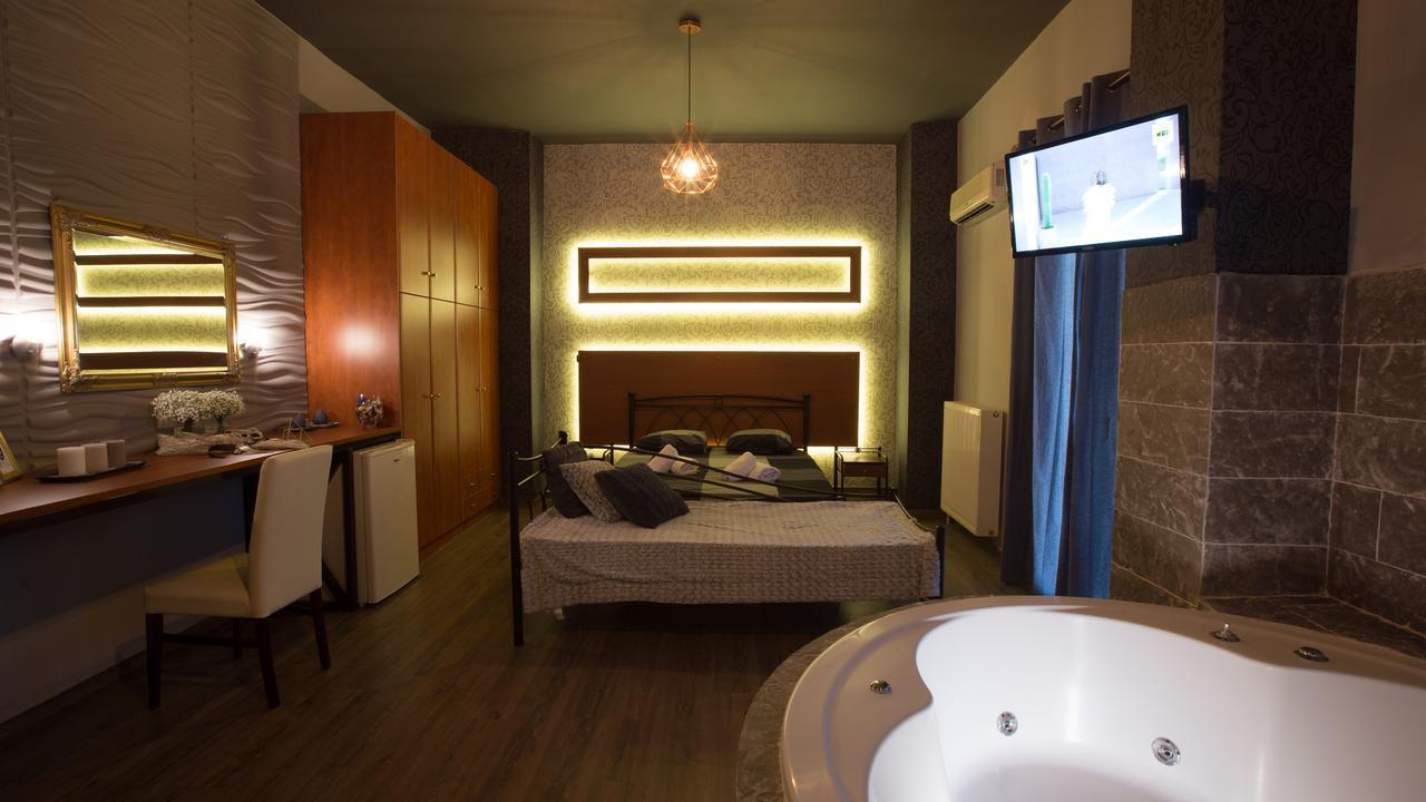 Cavallari Palace Hotel Suites Acharnes Exterior photo