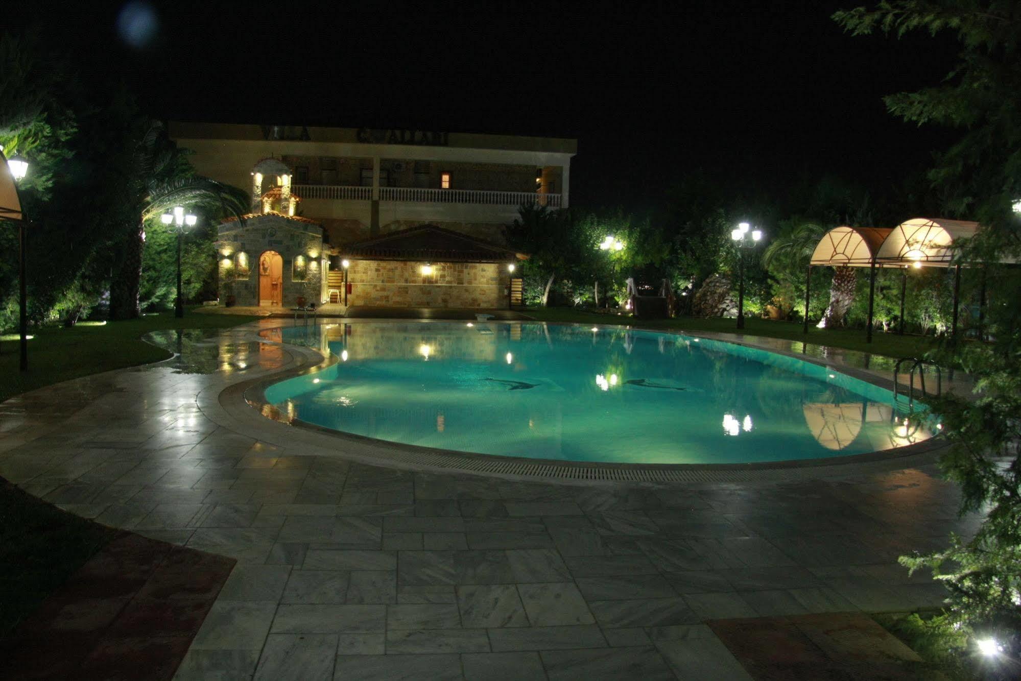 Cavallari Palace Hotel Suites Acharnes Exterior photo